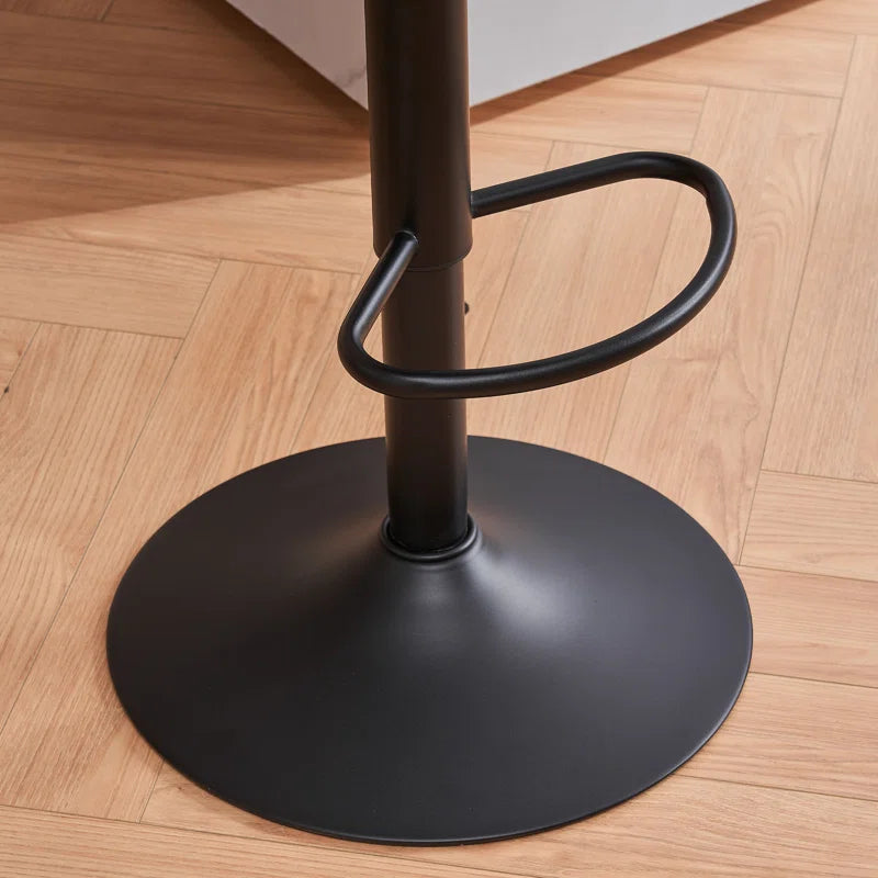 Wolt Bar Stool