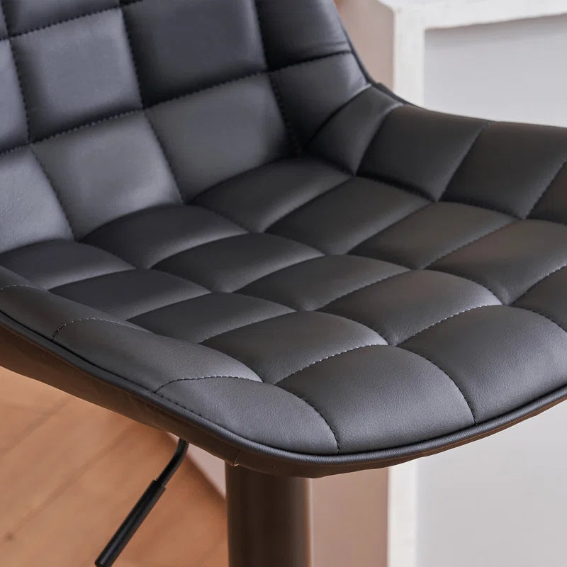 Wolt Bar Stool