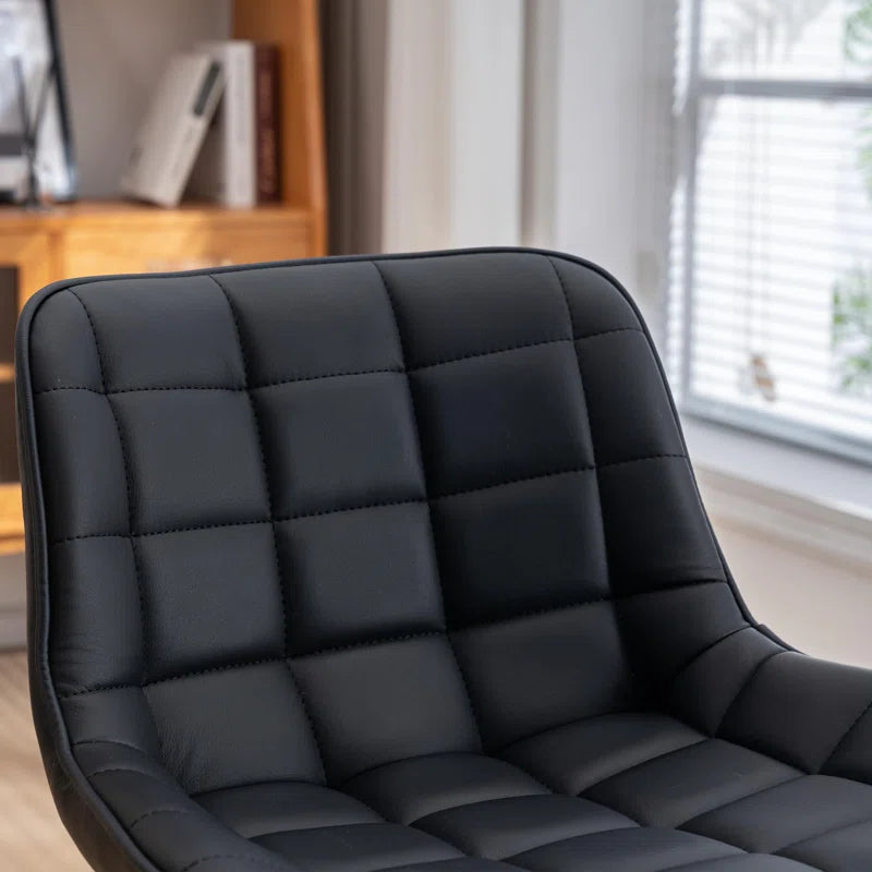 Wolt Bar Stool