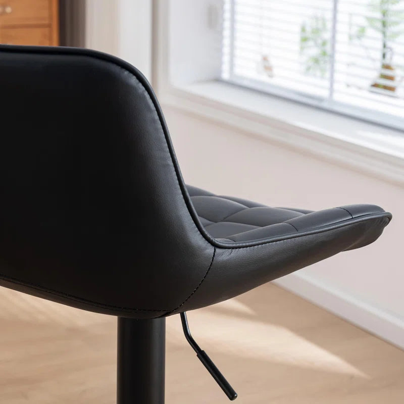 Wolt Bar Stool